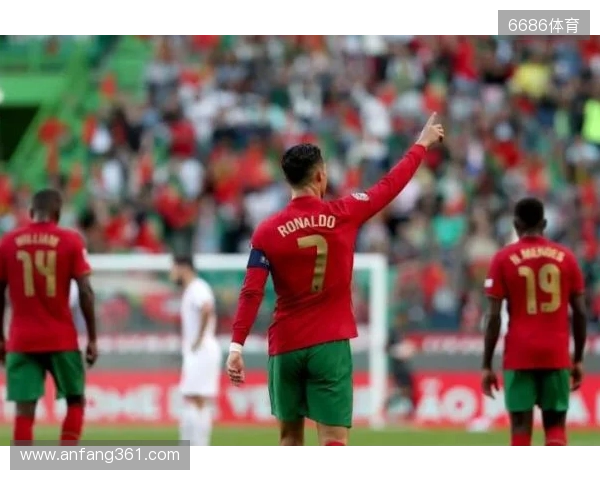 德天体独家:曼联 切尔西有意萨堡18岁前锋,药厂有回购条款 德天体独家:曼联 切尔西有意萨堡18岁前锋,药厂有回购条款