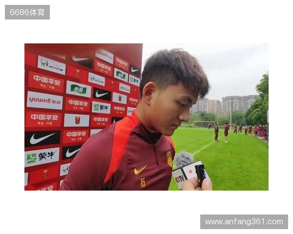 李昊：第一场输越南有很多客观因素 杨希天天给我炫耀全运会金牌